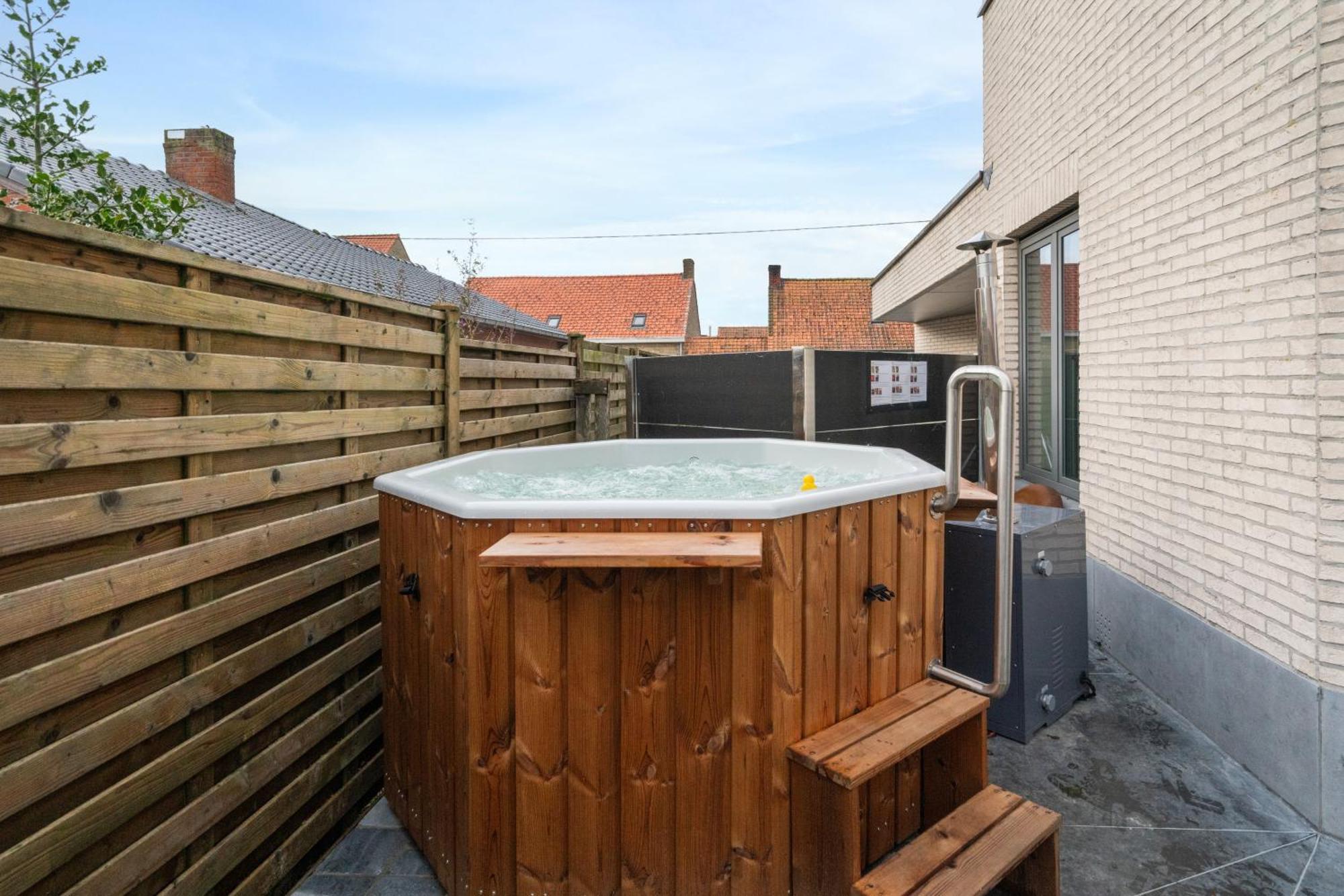 J And R Flanders Fields Holiday Homes Diksmuide Buitenkant foto