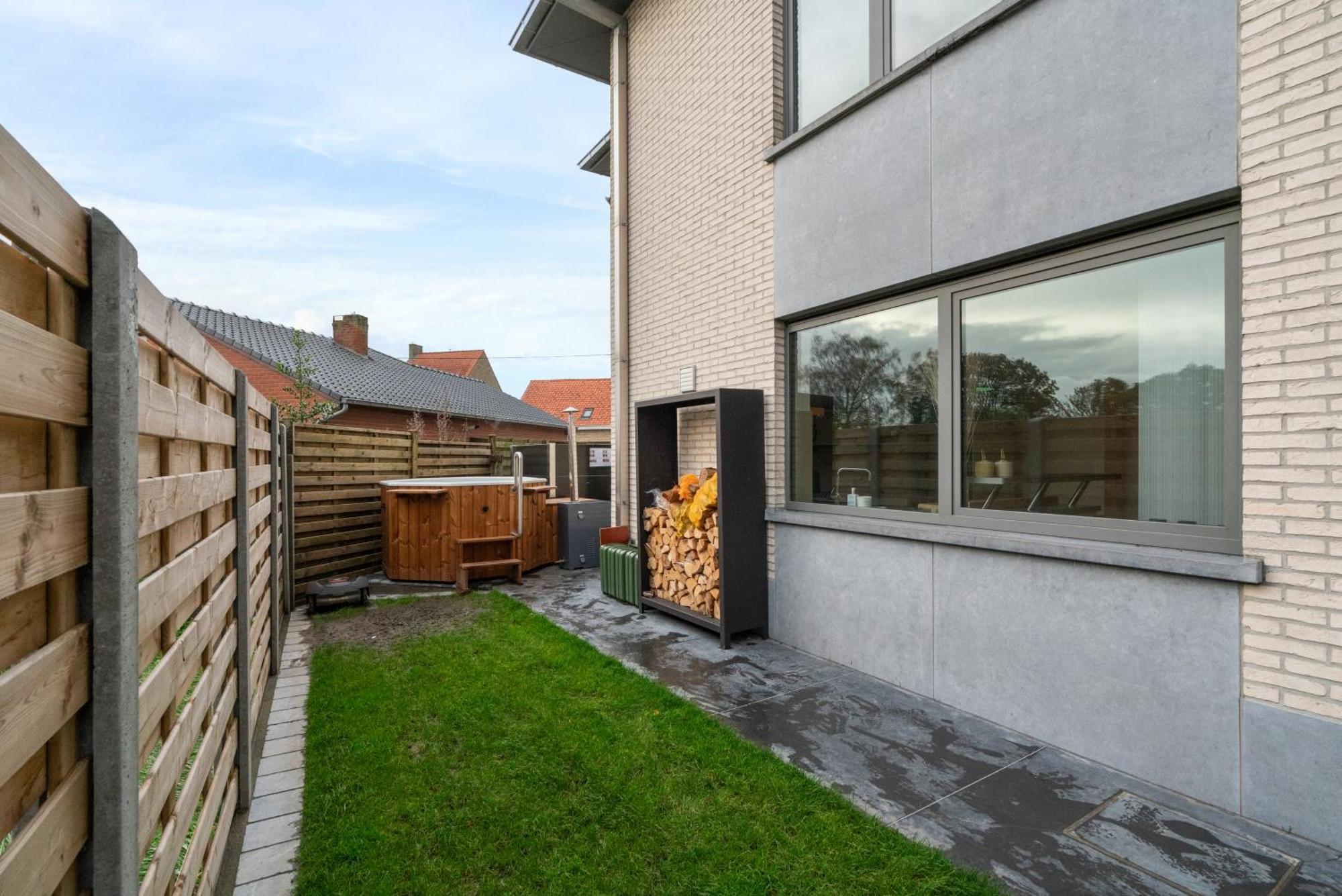 J And R Flanders Fields Holiday Homes Diksmuide Buitenkant foto